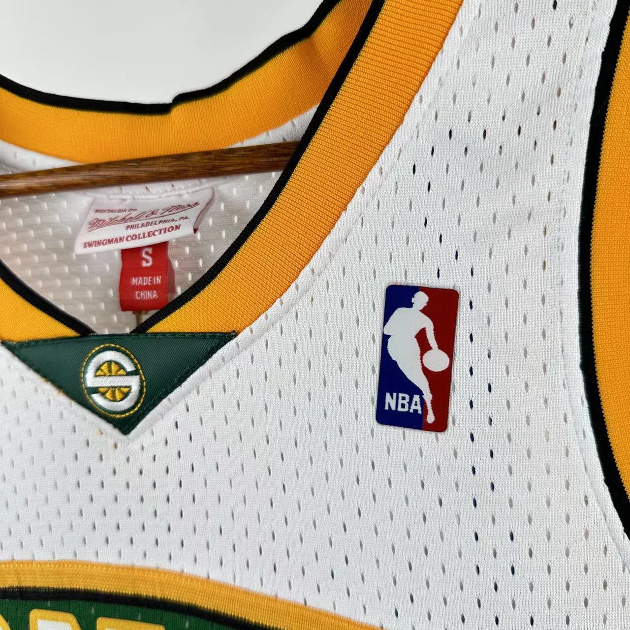 Regata Oklahoma City Thunder Retrô Branca (SONICS)