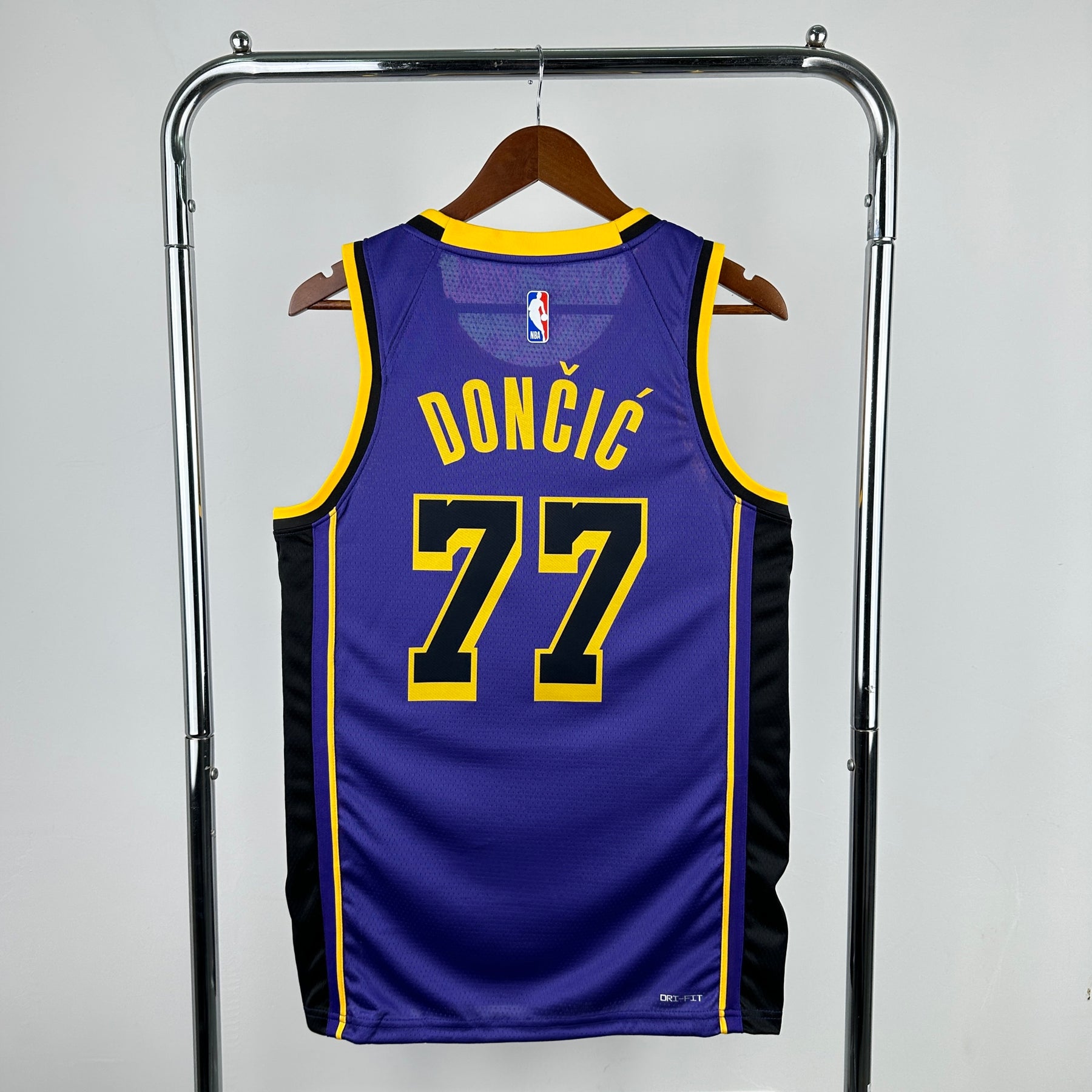 Regata Los Angeles Lakers Statement Edition