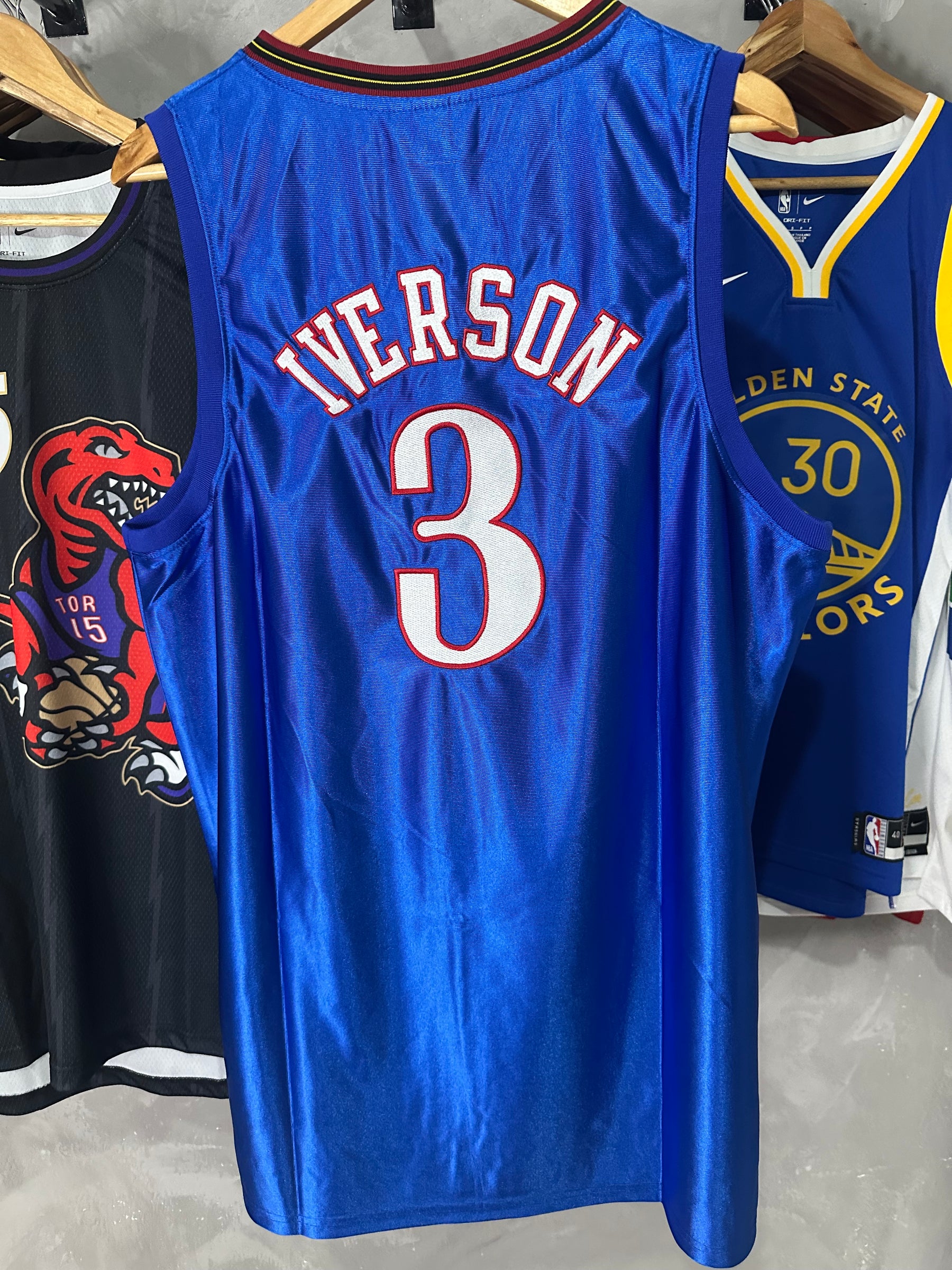 Regata  Philadelphia 76ers Mitchell&Ness 2001