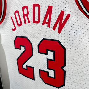 Regata Mitchell & Ness  Chicago Bulls 1984-1985 Branca