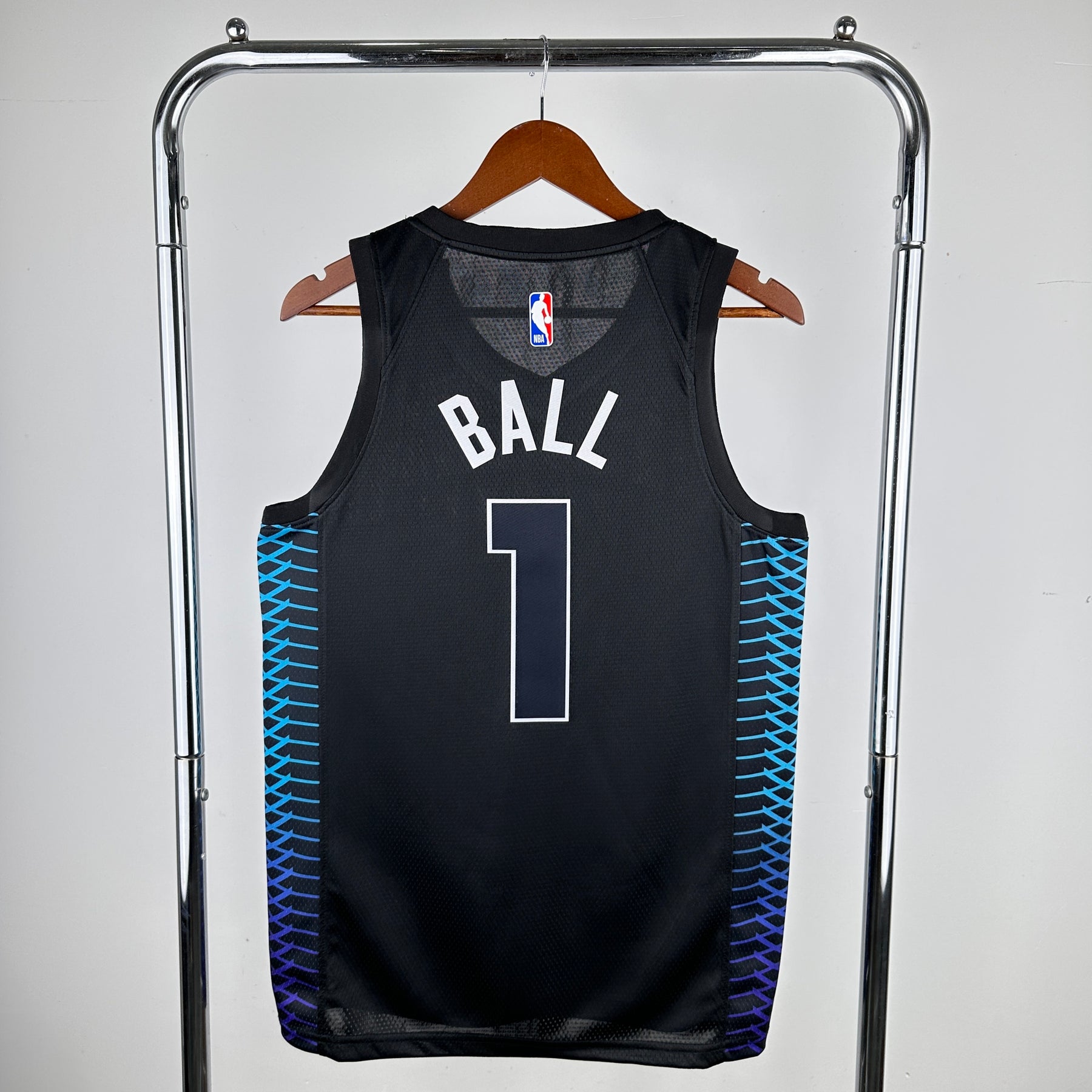Regata Charlotte Hornets City Edition Preta