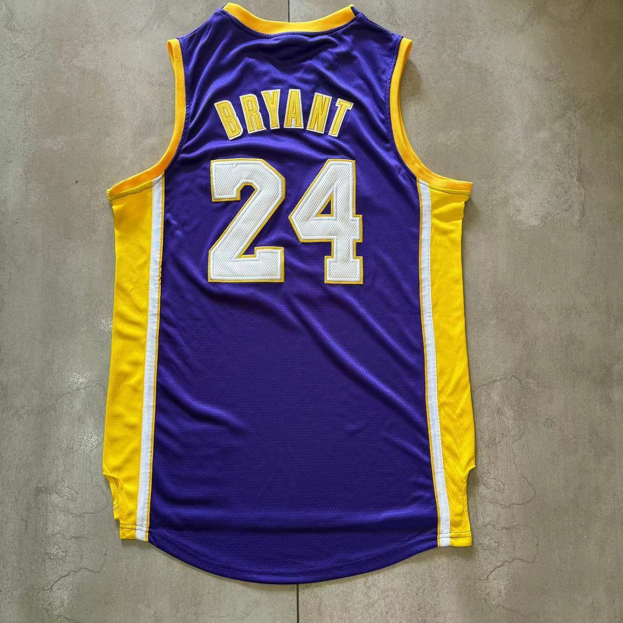 Regata Los Angeles Lakers Retrô Bordada Roxa