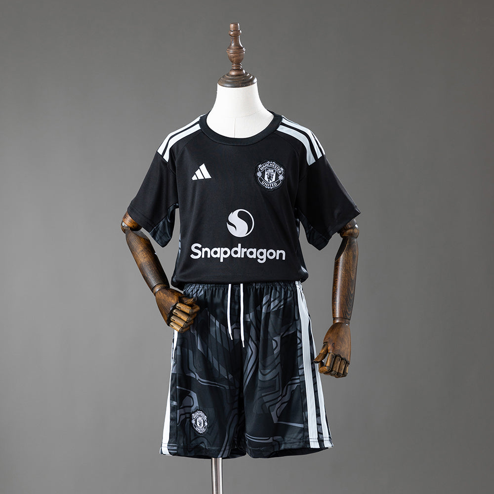 Manchester United 26/27 Goalkeeper Kids Kit