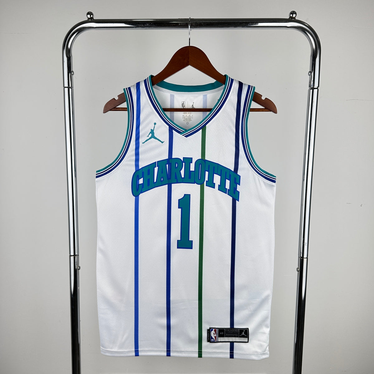 Regata Charlotte Hornets Association Edition