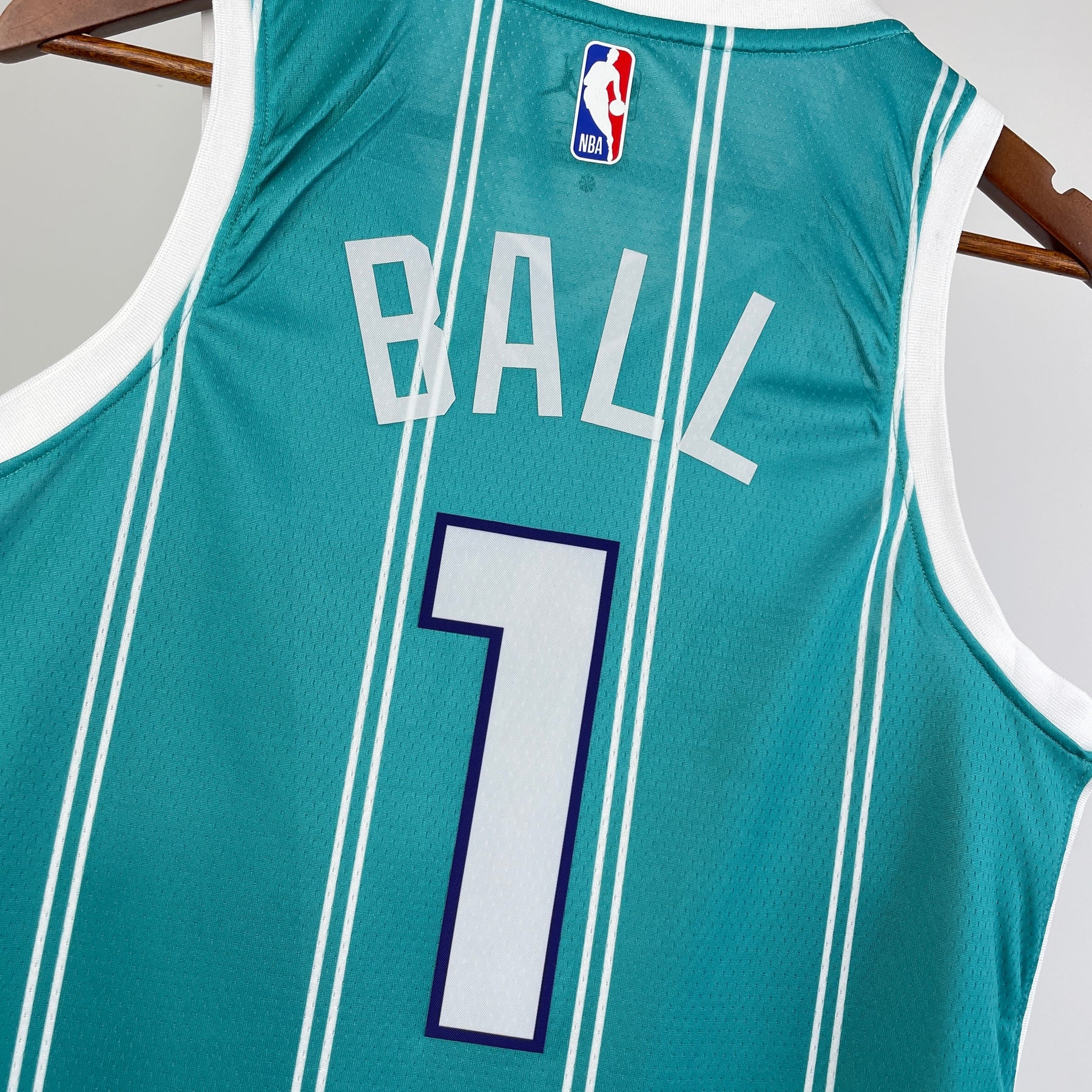 Regata Charlotte Hornets Icon Edition
