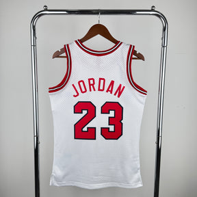 Regata Mitchell & Ness  Chicago Bulls 1984-1985 Branca
