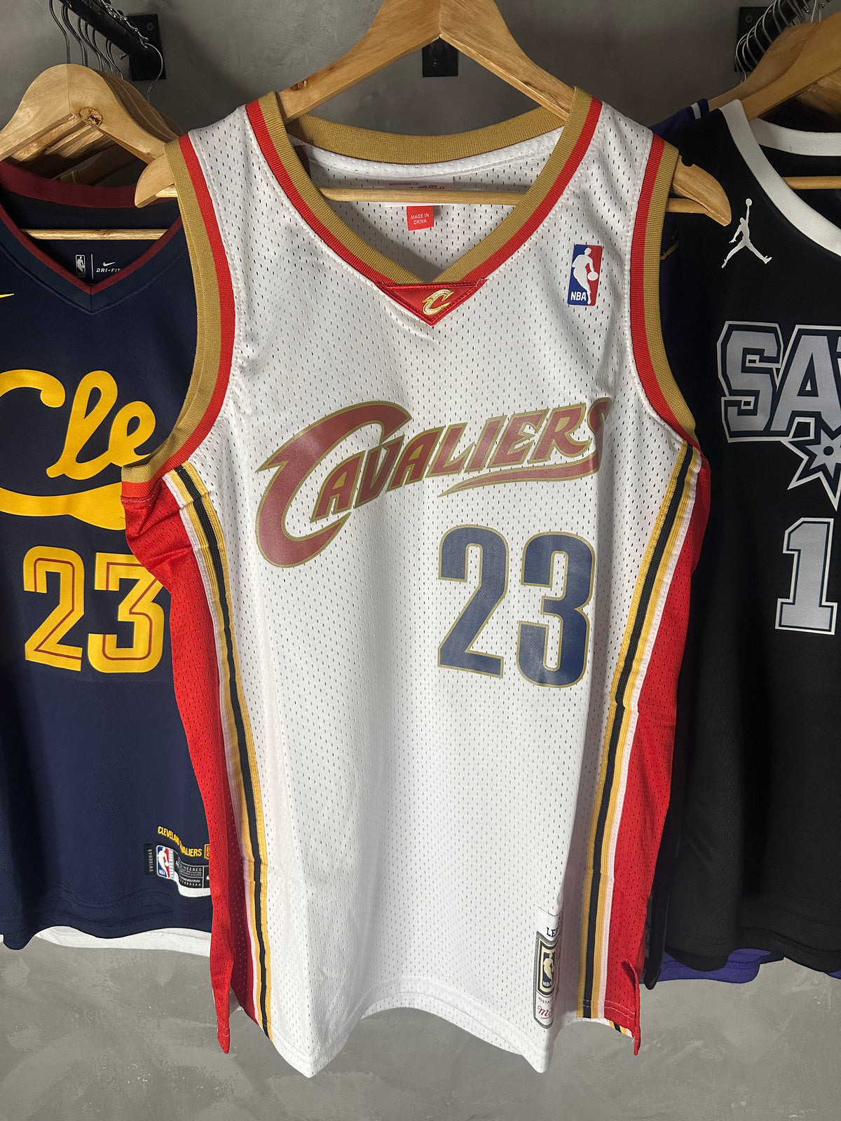 Regata NBA PRONTA ENTREGA Cleveland Cavaliers Mitchell&Ness
