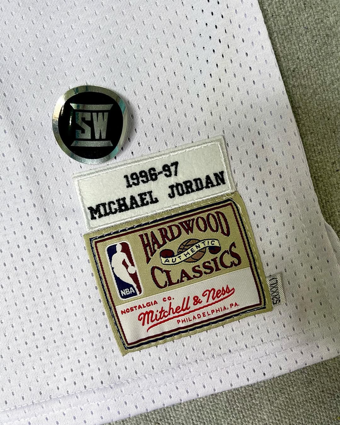 Regata Chicago Bulls Mitchell & Ness Branca