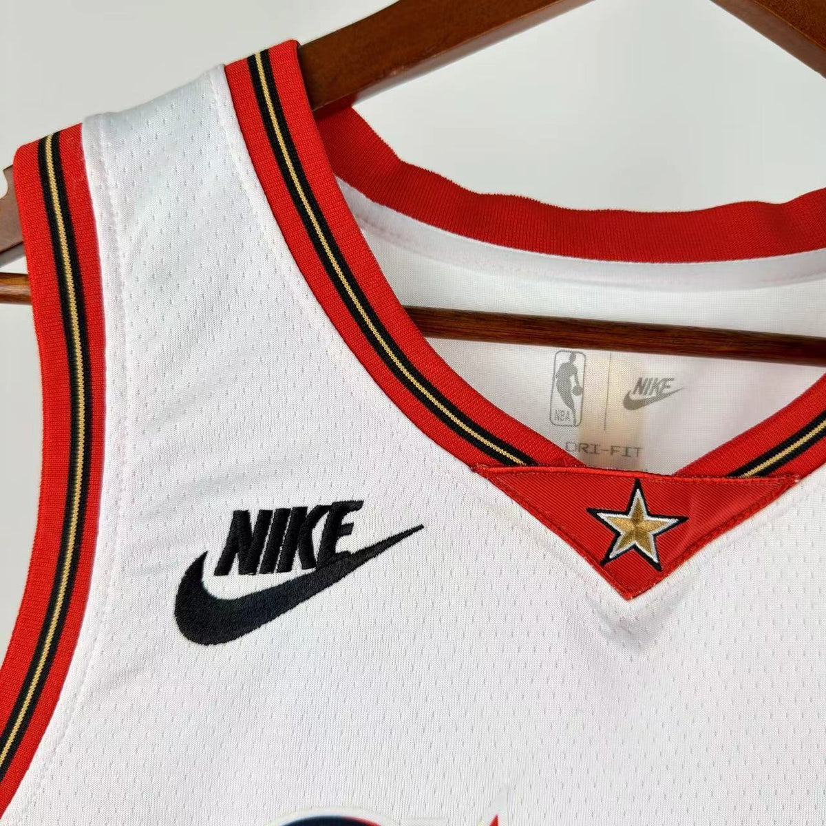 Regata Philadelphia 76ers Classic Edition branca