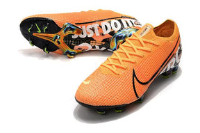 Chuteira Campo Nike Mercurial Vapor 13 Elite FG #JustDoIt - Low