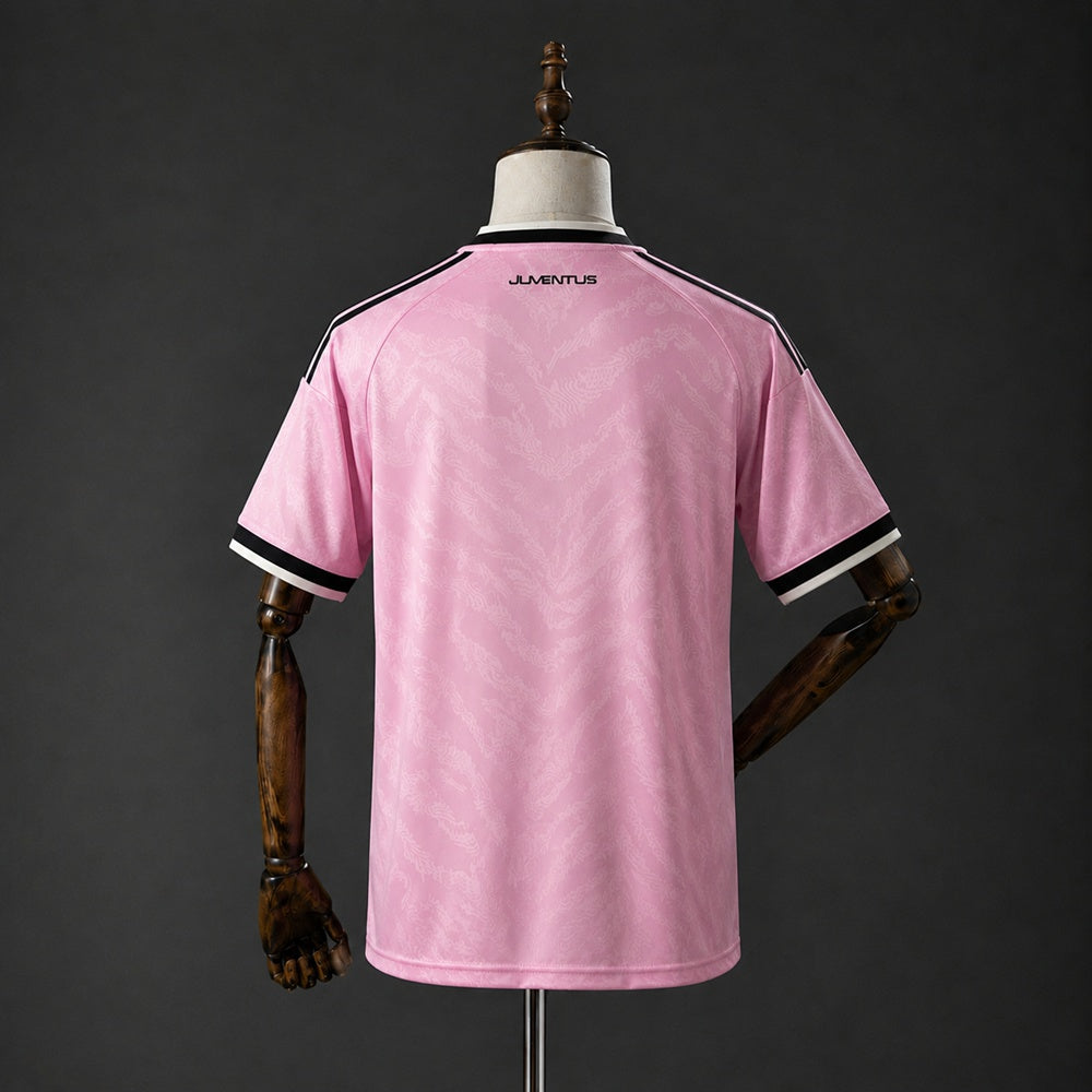 Juventus 26/27 away