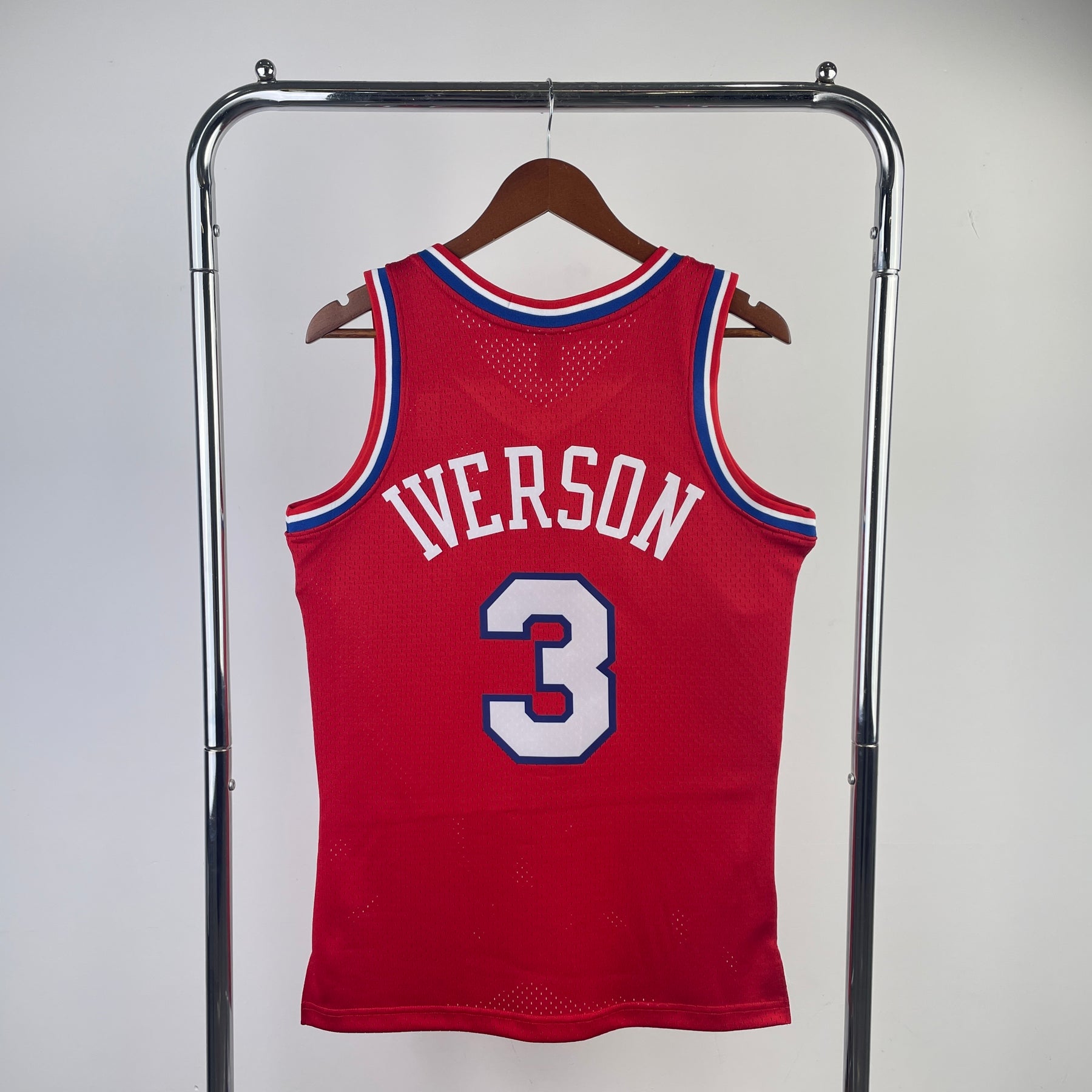 Regata Philadelphia 76ers Mitchell&Ness Vermelha