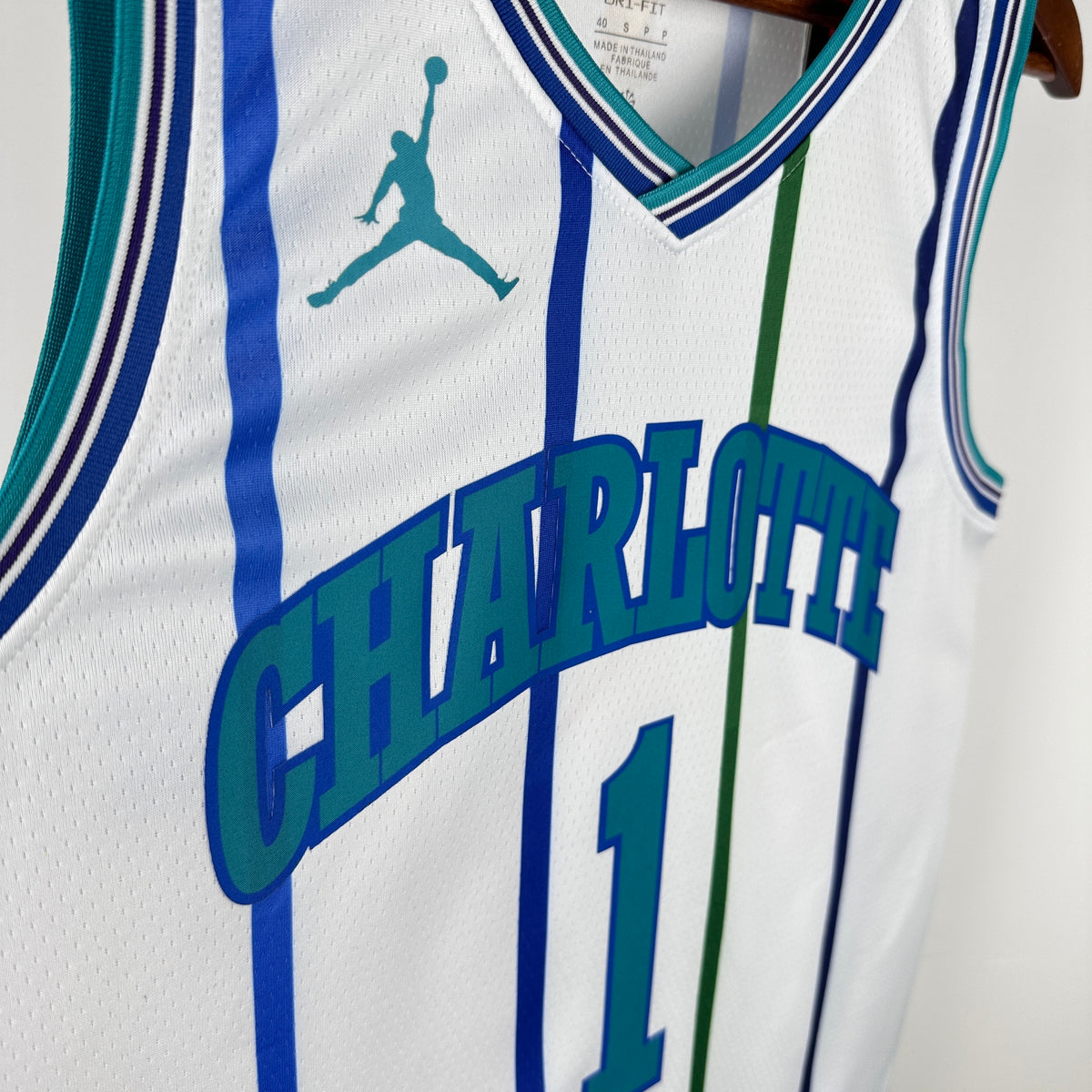 Regata Charlotte Hornets Association Edition