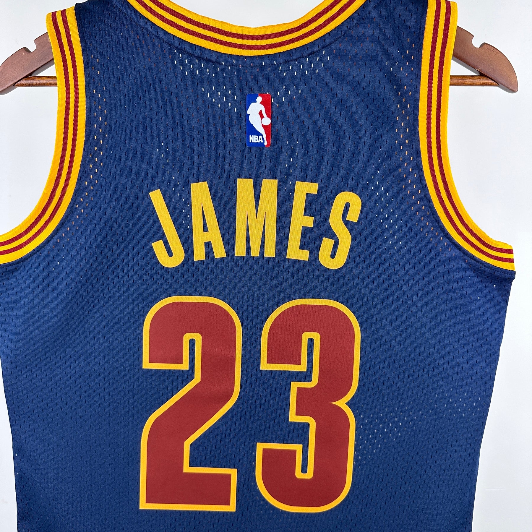 Regata Cleveland Cavaliers Mitchell & Ness Retrô